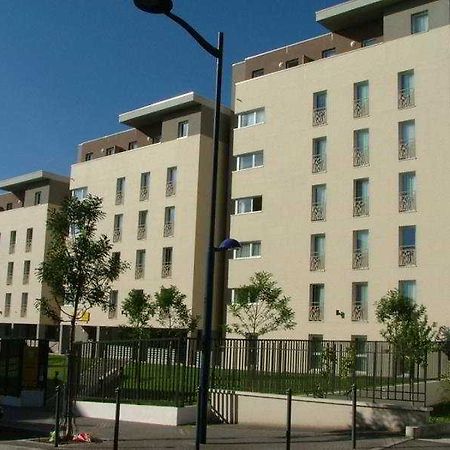 Appart'City Pontoise Cergy-Le-Haut Экстерьер фото